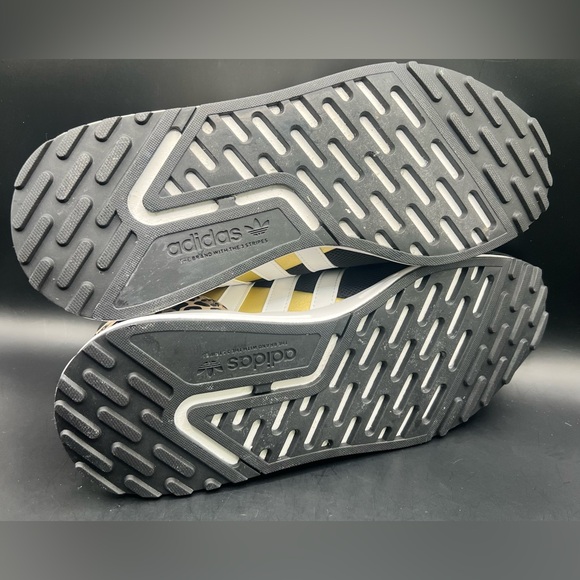 Adidas Black and Yellow Sneakers with White Stripes- Muktix, Size:10 - Picture 8 of 8